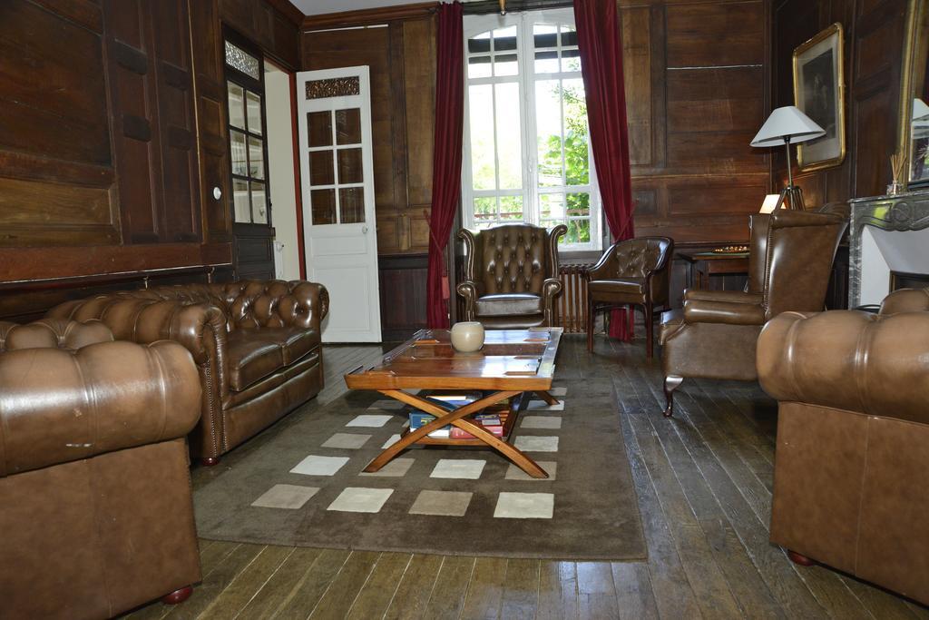 Bed and Breakfast La Maison De La Marine Cancale Exterior foto