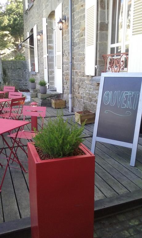 Bed and Breakfast La Maison De La Marine Cancale Exterior foto